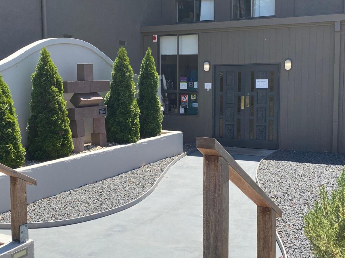 Jindy Motel